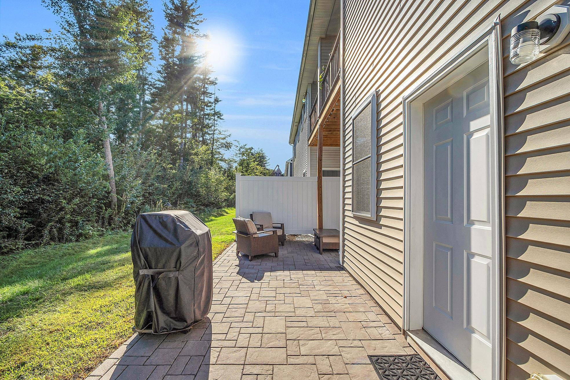 29 Cypress Circle Exeter, NH 03833 - Photo 37 of 43