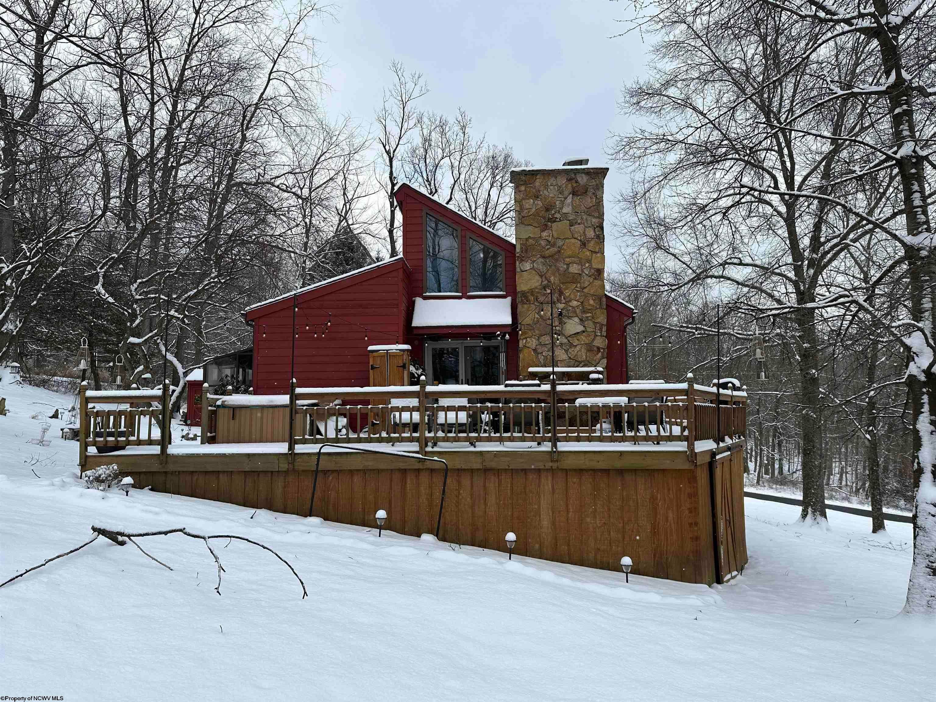 71 Morgan Hill Road Morgantown, WV 26508 - Photo 2 of 26 Gallery Image 2