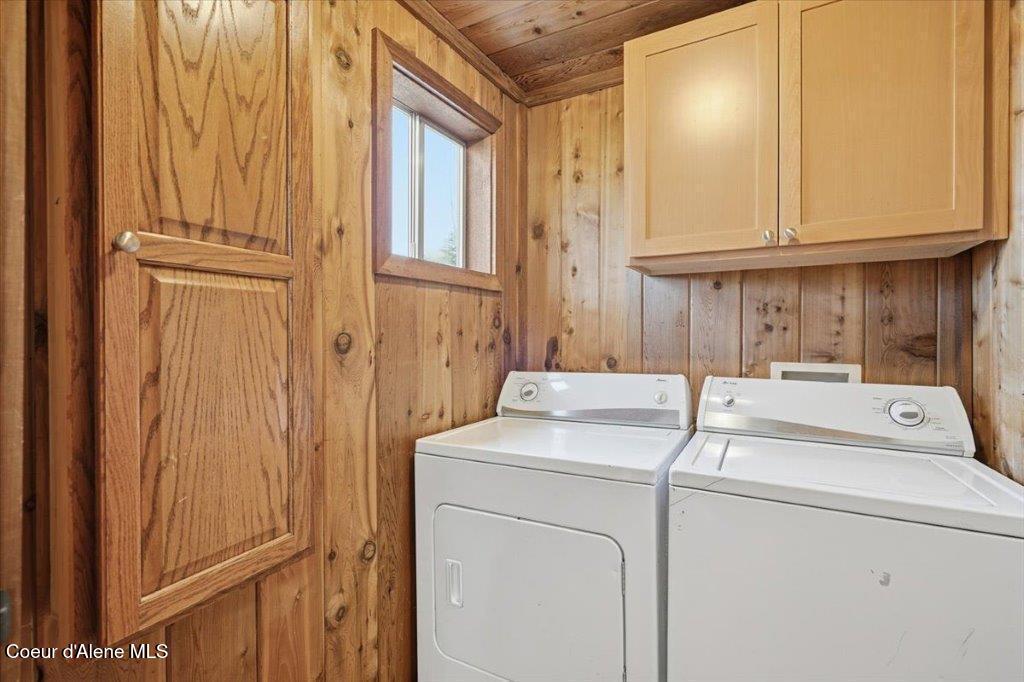 34129 Scenic Bay Road Bayview, ID 83803 - Photo 42 of 69 42-Laundry