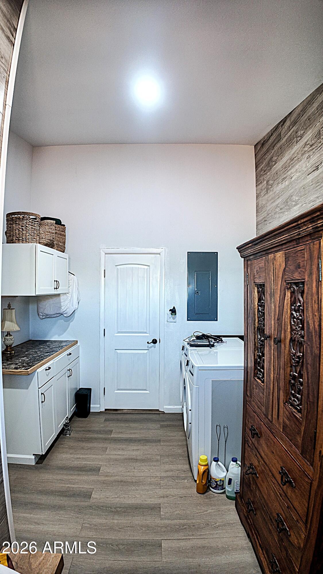 286 South Palm Road Pearce, AZ 85625 - Photo 24 of 38 palm laundry