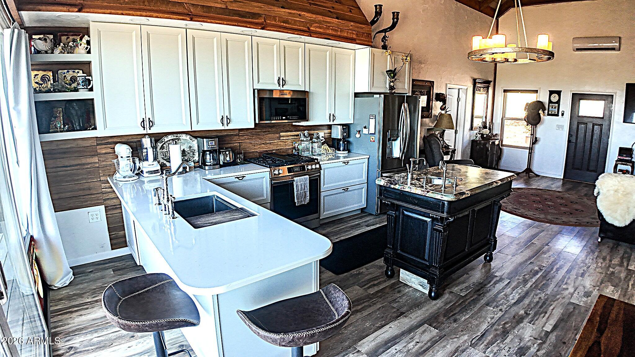 286 South Palm Road Pearce, AZ 85625 - Photo 7 of 38 palm kitchn fam