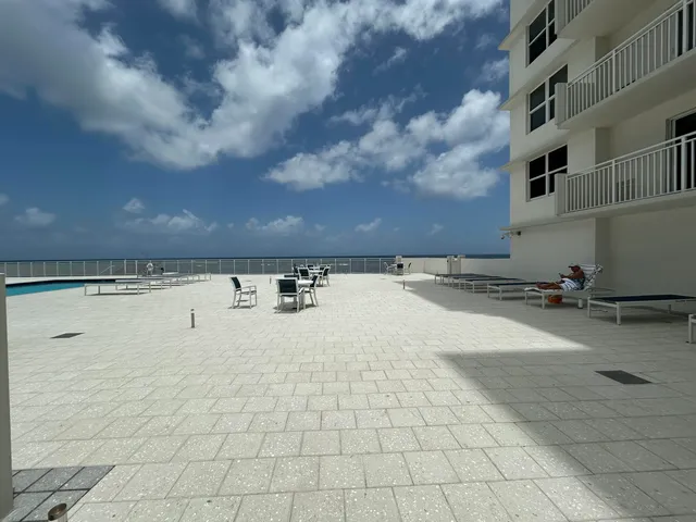 $3,500 | 4511 South Ocean Boulevard, Unit 204, Highland Beach, FL 33487
