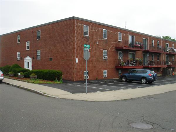 74 Springvale Avenue, Unit 12 Chelsea, MA 02150 - Photo 2 of 9 Gallery Image 2