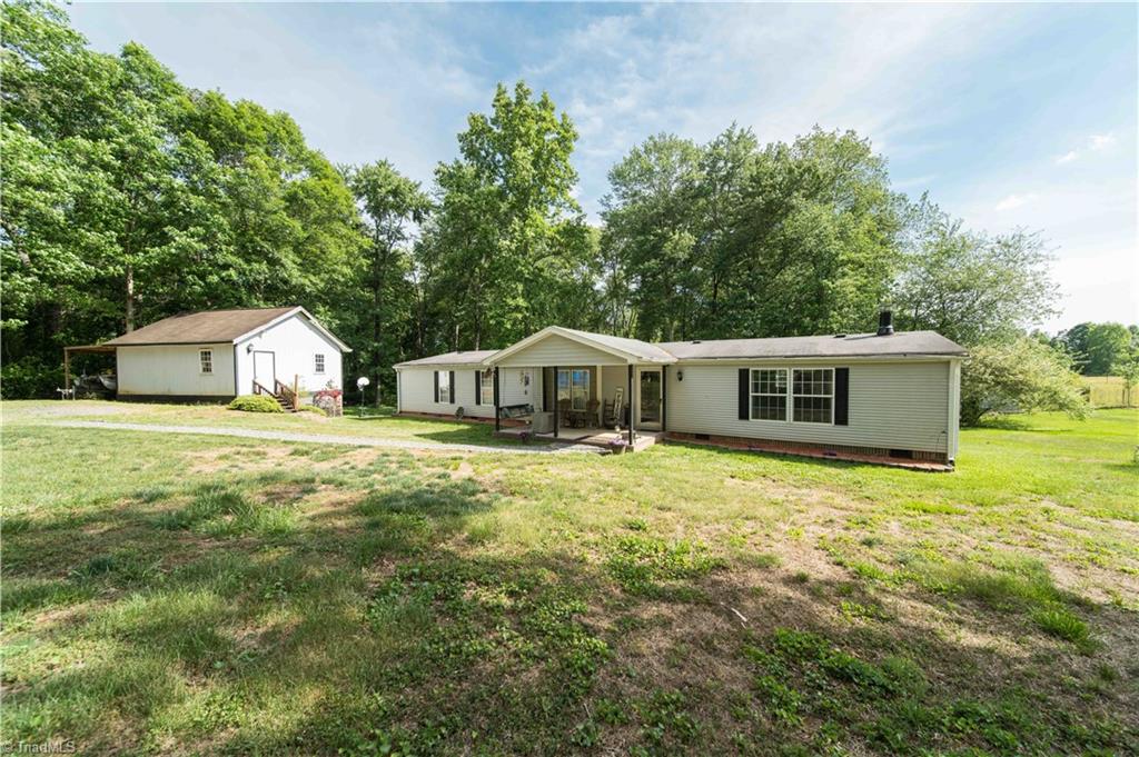 5925 Bob's Lake Road Hamptonville, NC 27020 - Photo 2 of 31