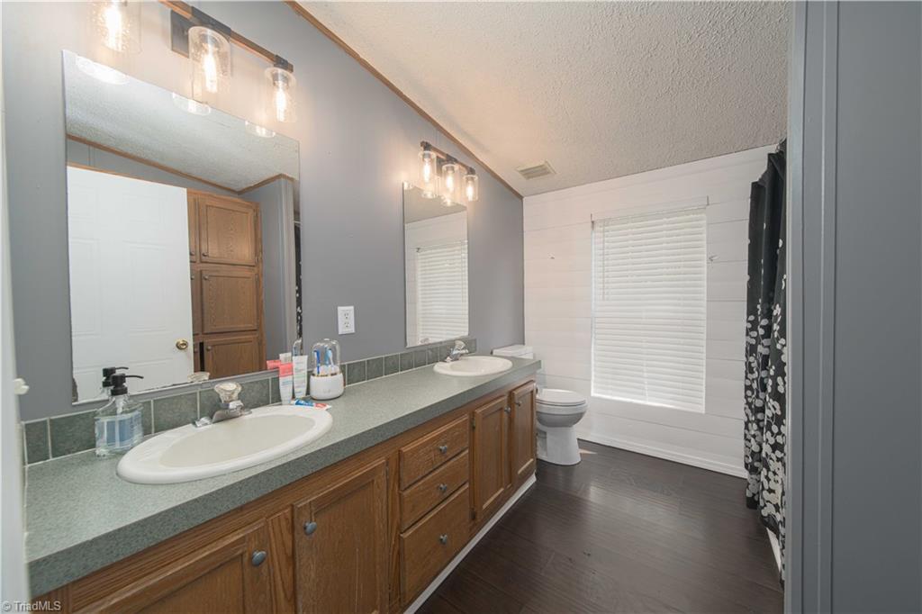 5925 Bob's Lake Road Hamptonville, NC 27020 - Photo 27 of 31