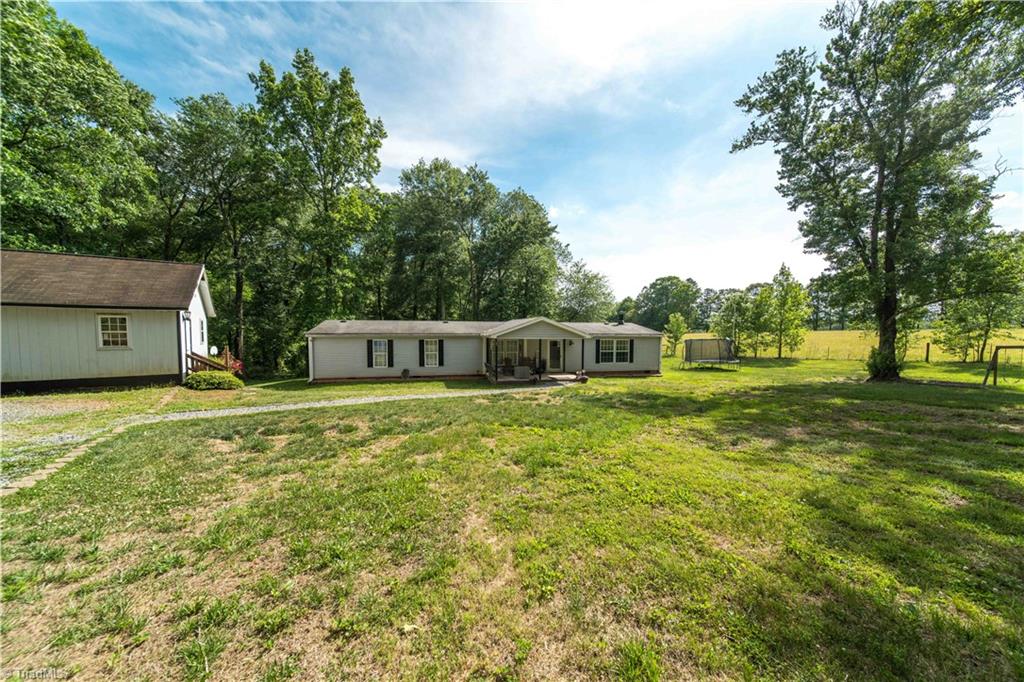 5925 Bob's Lake Road Hamptonville, NC 27020 - Photo 3 of 31