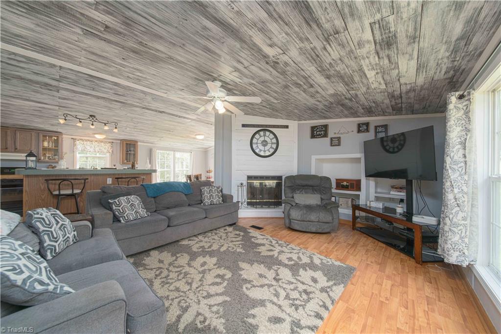 5925 Bob's Lake Road Hamptonville, NC 27020 - Photo 8 of 31