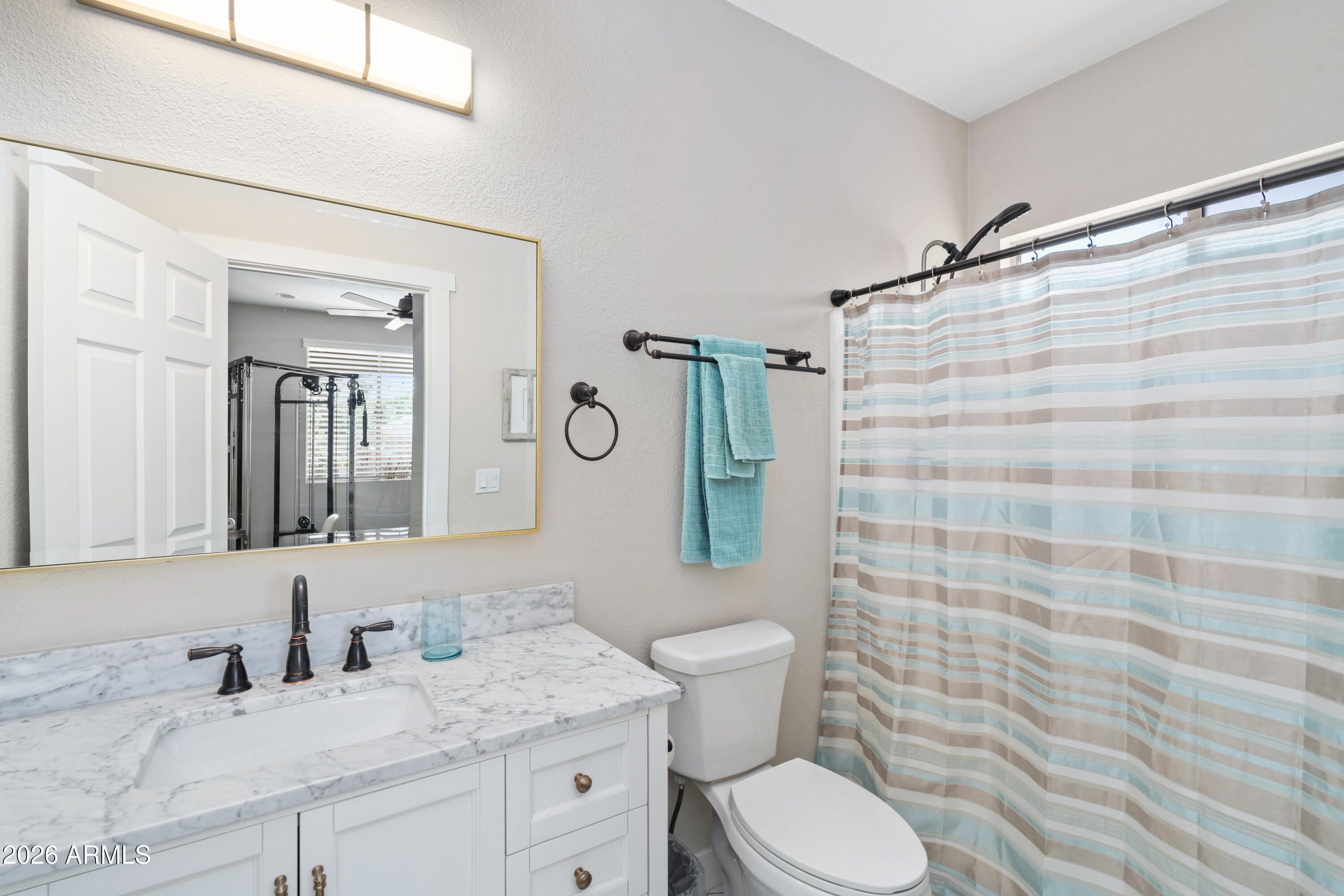 1071 East Ivanhoe Street Gilbert, AZ 85295 - Photo 18 of 41 downstairs en-suite bath