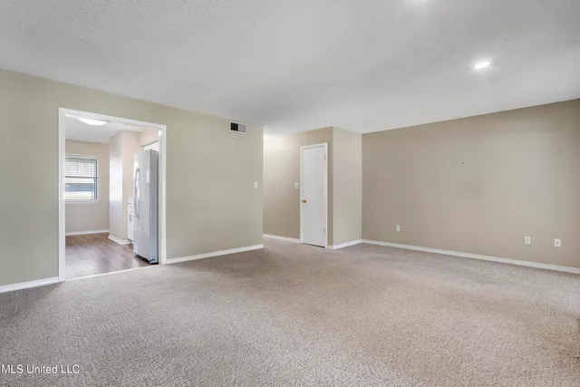 $150,000 | 295 Highpoint Drive, Diamondhead, MS 39525