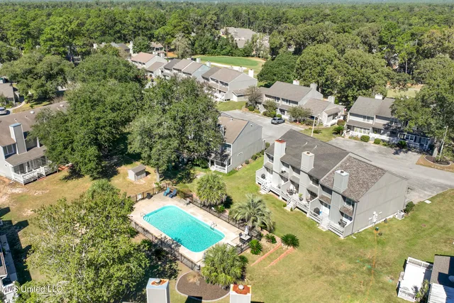 $150,000 | 295 Highpoint Drive, Diamondhead, MS 39525