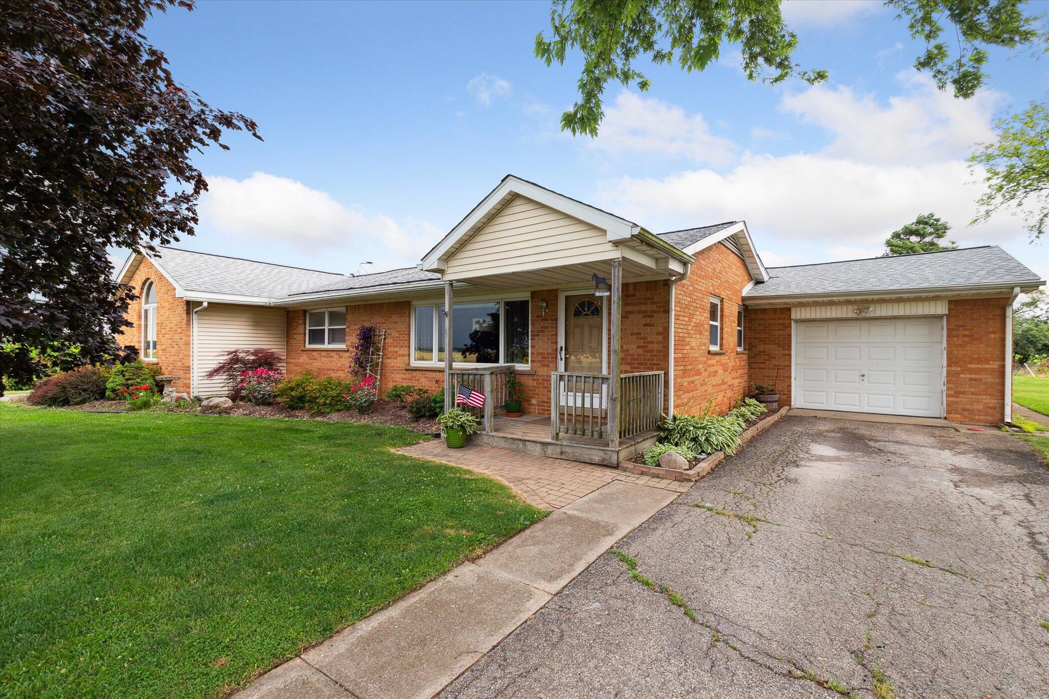 200 West Begole Road Milan, MI 48160 - Photo 1 of 28 Front View