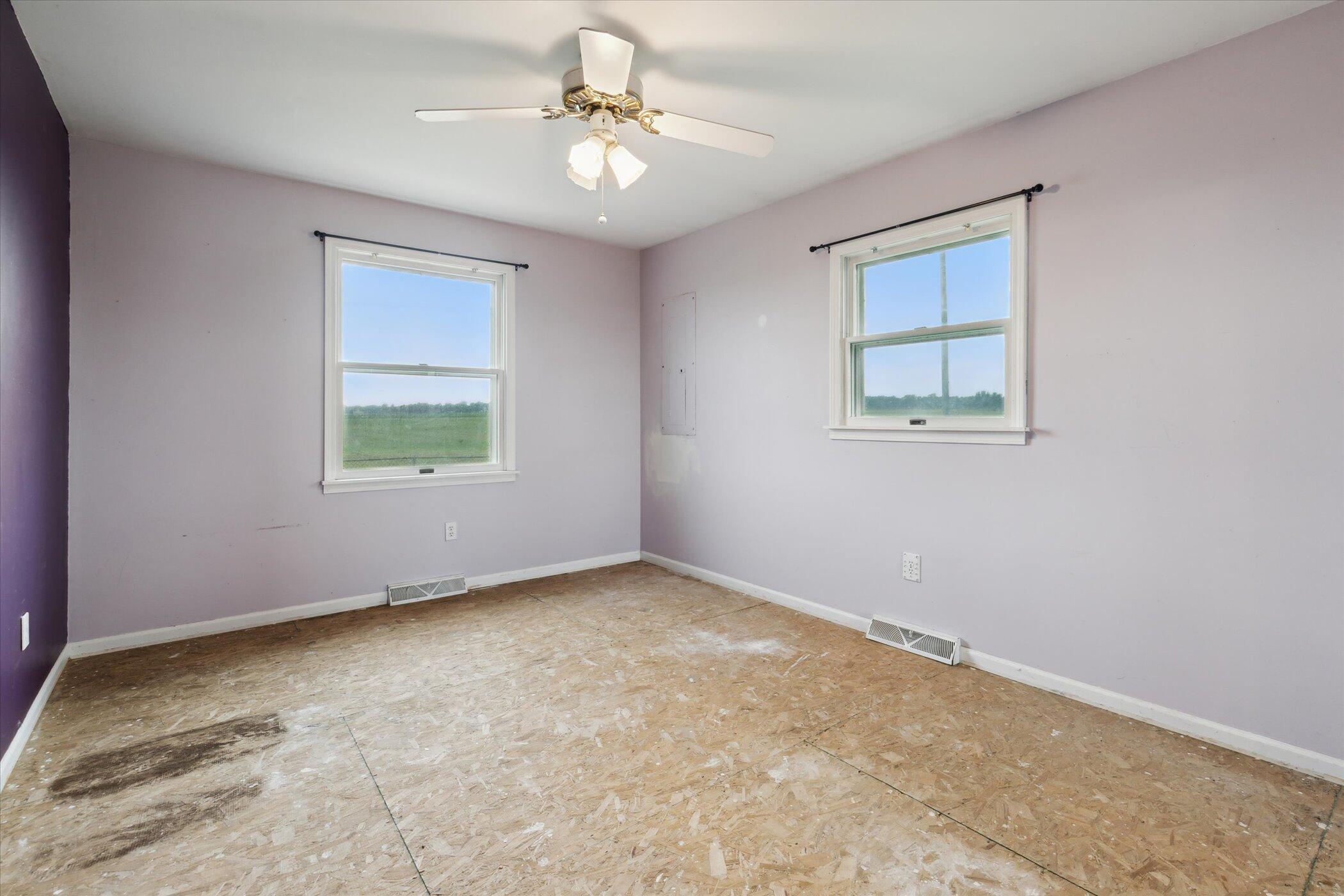 200 West Begole Road Milan, MI 48160 - Photo 17 of 28 27-200-W-Begole-Rd-Milan-MI-48160-Window