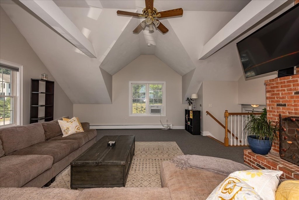 8 Winifreds Way Rutland, MA 01543 - Photo 16 of 41