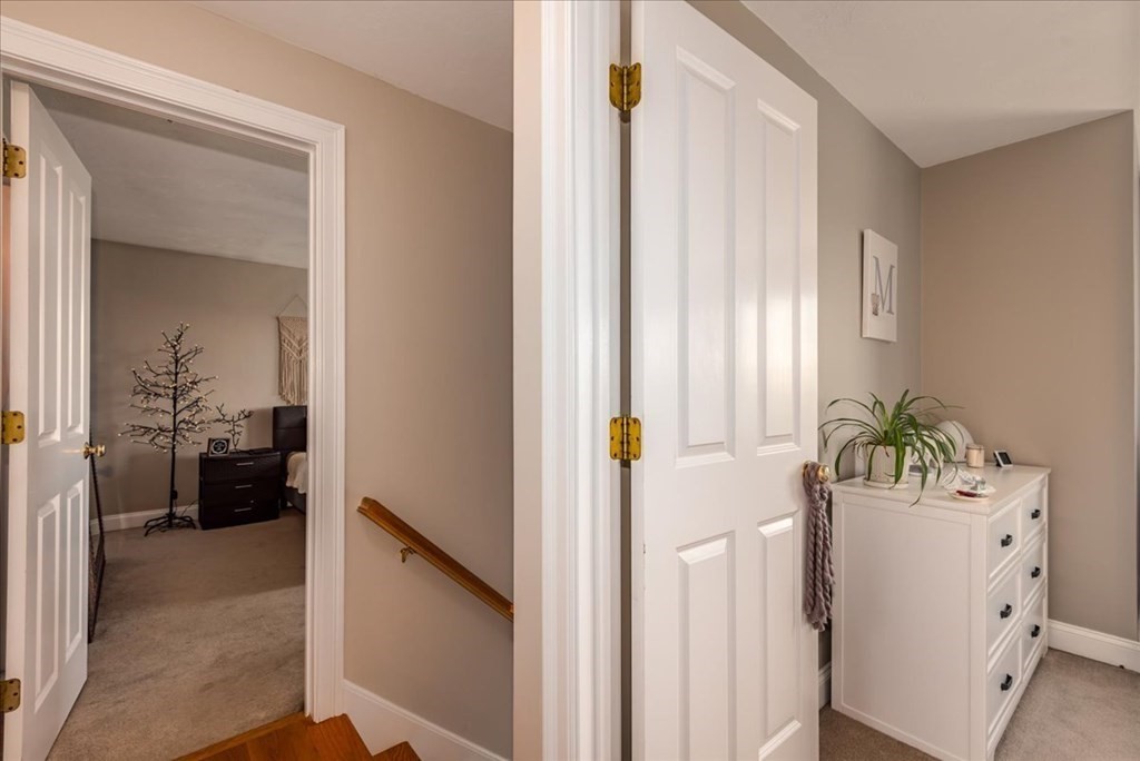 8 Winifreds Way Rutland, MA 01543 - Photo 22 of 41