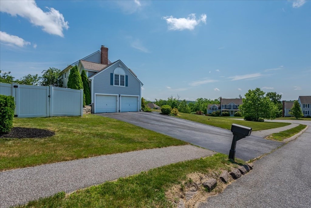 8 Winifreds Way Rutland, MA 01543 - Photo 38 of 41