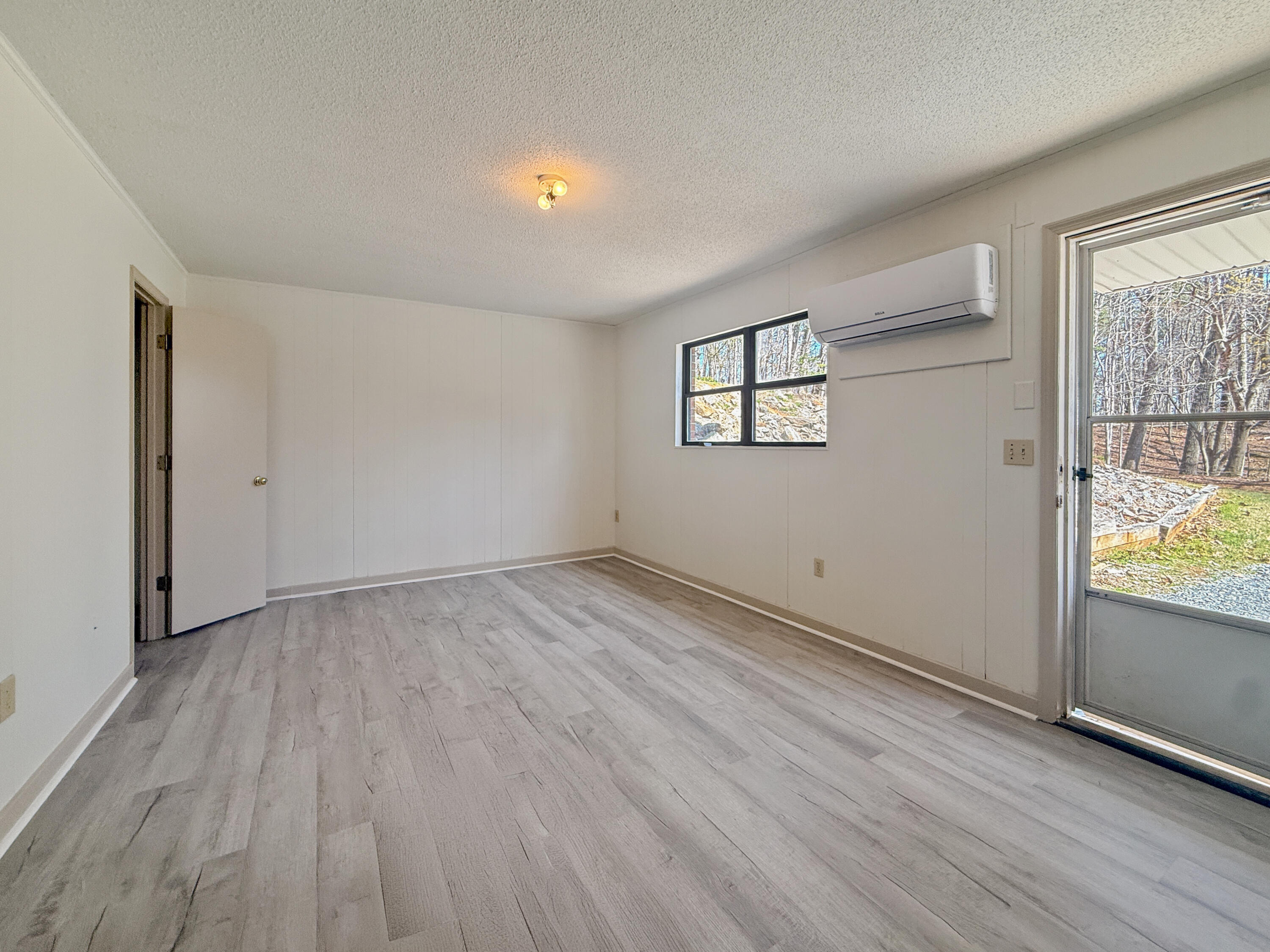 79 Ridgemont Circle Collinsville, VA 24078 - Photo 7 of 11 IMG_1392