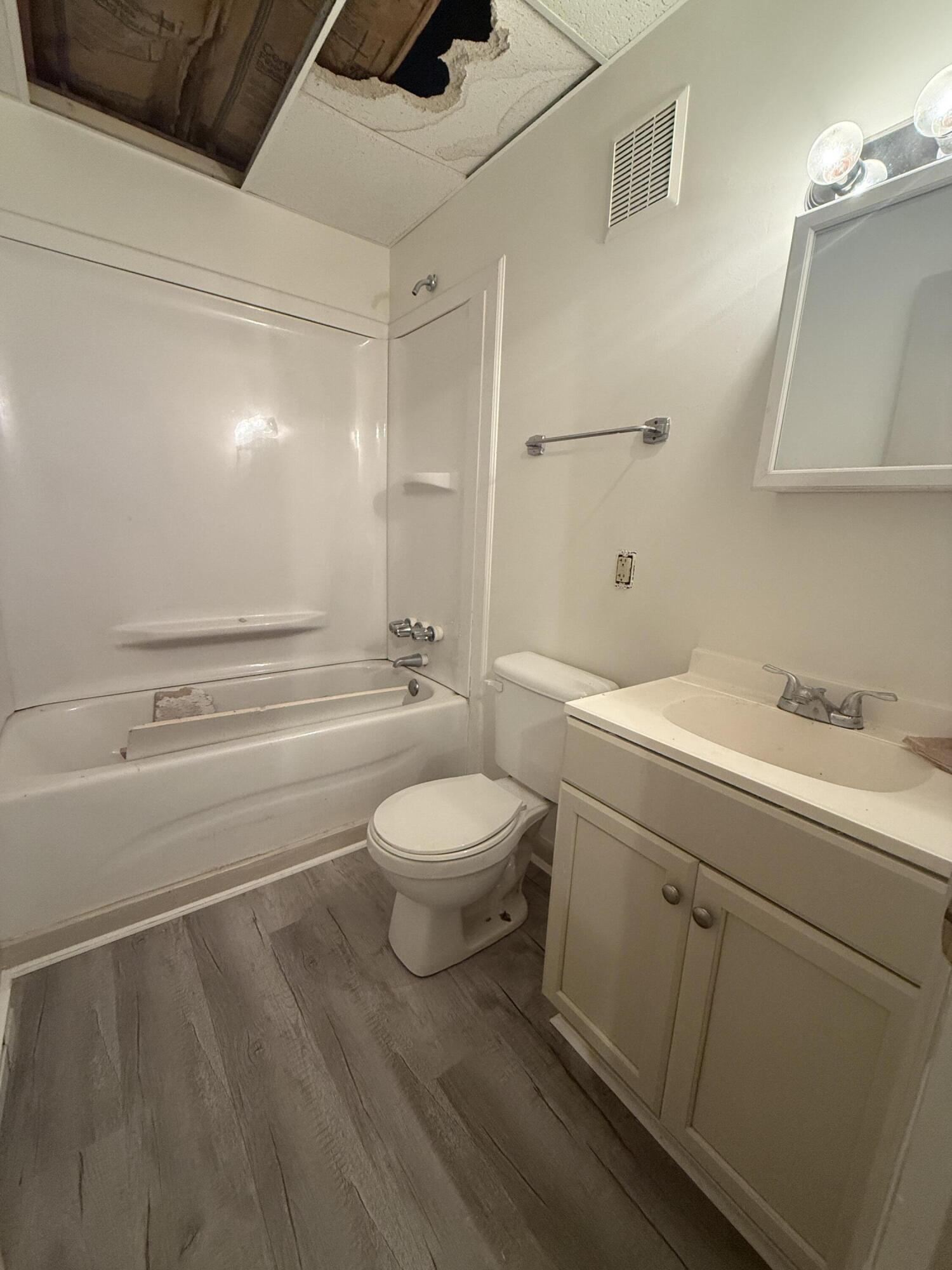 79 Ridgemont Circle Collinsville, VA 24078 - Photo 9 of 11 IMG_1386