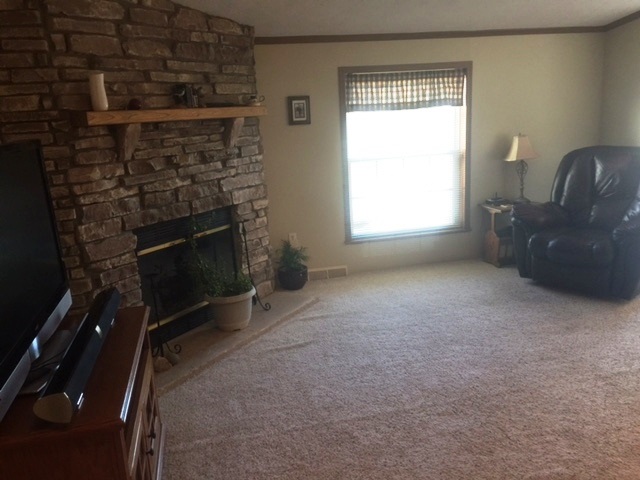 2751 South Jerome Road Ithaca, MI 48847 - Photo 4 of 14 1825218-3.JPG