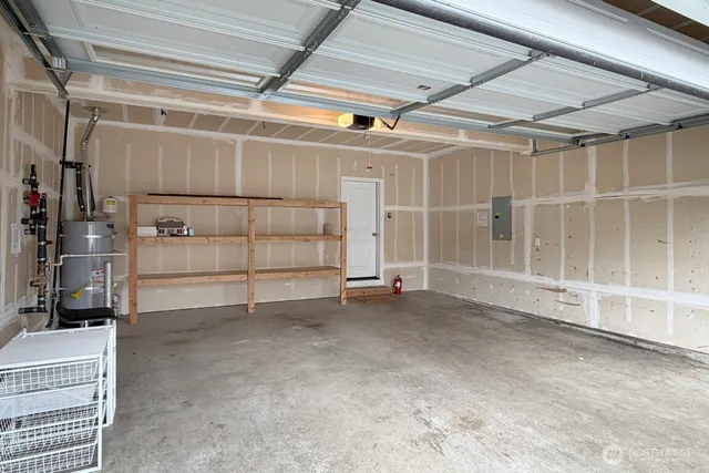 $3,300 | 2020 139th Street Southwest, Lynnwood, WA 98087