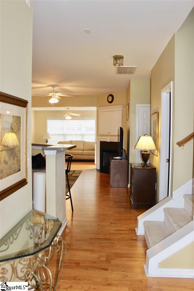 121 High Crest Court Simpsonville, SC 29681 - Photo 2 of 27 Gallery Image 2