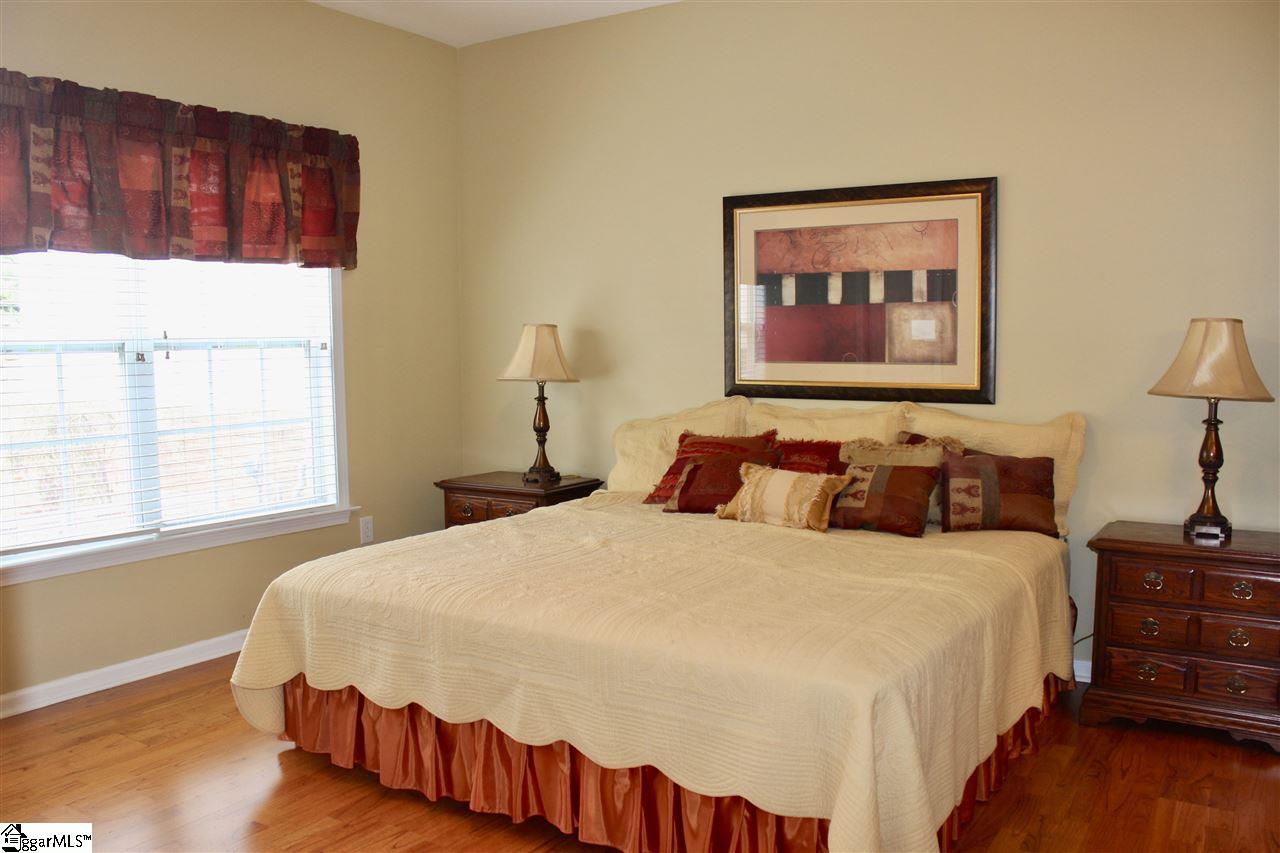 121 High Crest Court Simpsonville, SC 29681 - Photo 17 of 27 Gallery Image 17