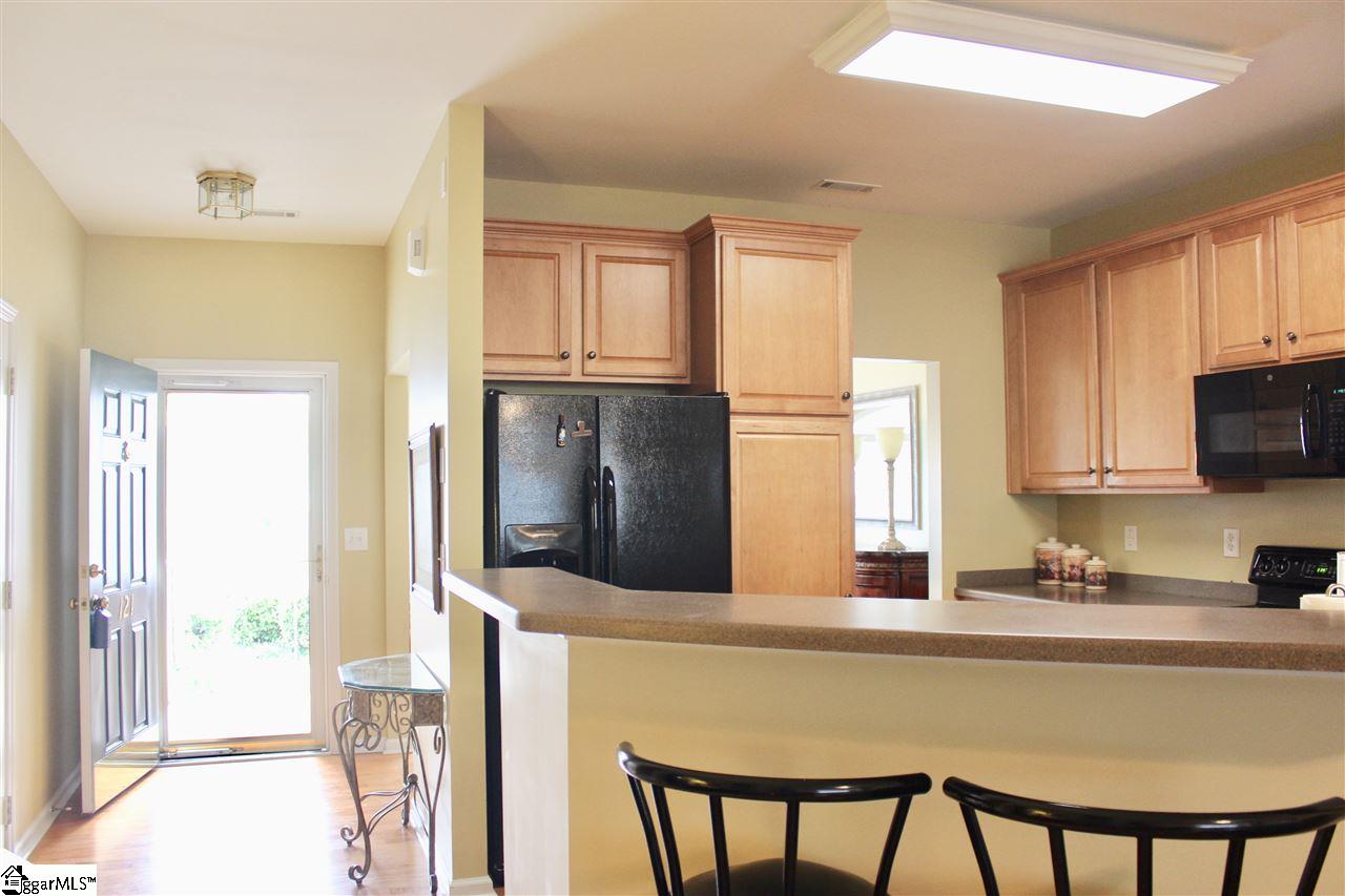 121 High Crest Court Simpsonville, SC 29681 - Photo 6 of 27 Gallery Image 6