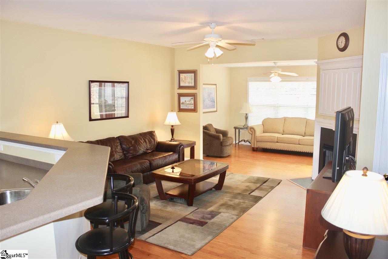 121 High Crest Court Simpsonville, SC 29681 - Photo 10 of 27 Gallery Image 10