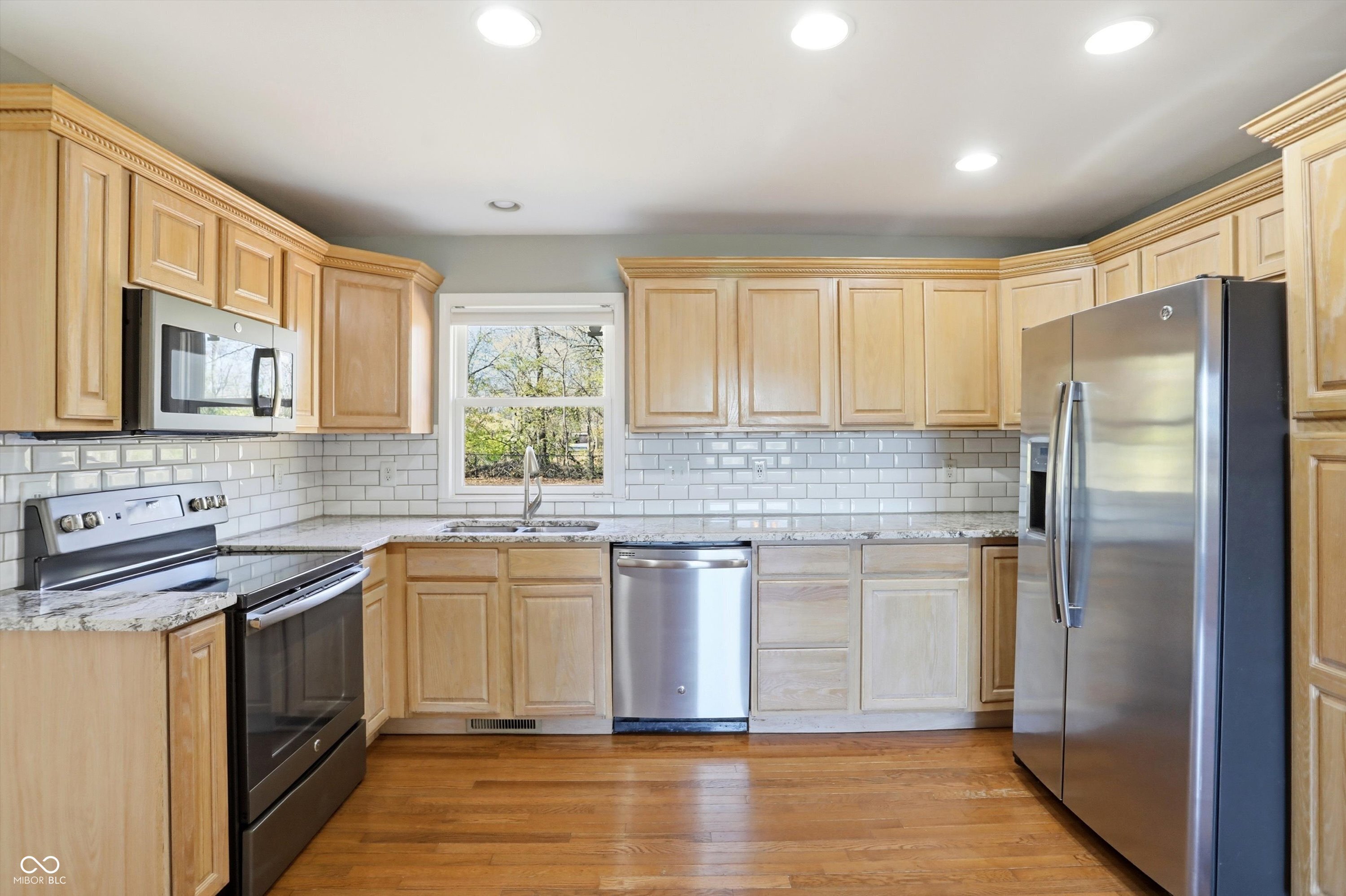 7026 Spring Mill Road Indianapolis, IN 46260 - Photo 16 of 48