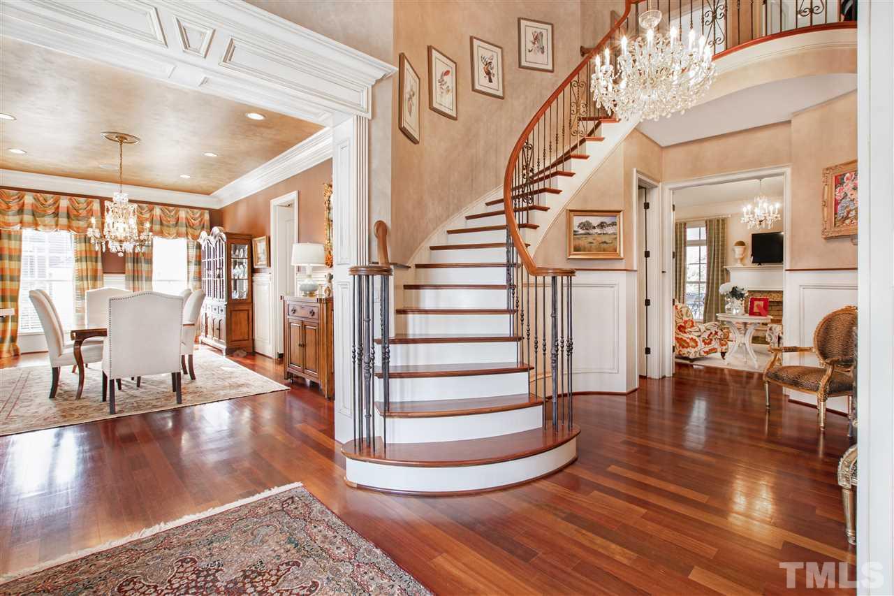 2817 Anderson Drive Raleigh, NC 27608 - Photo 4 of 30