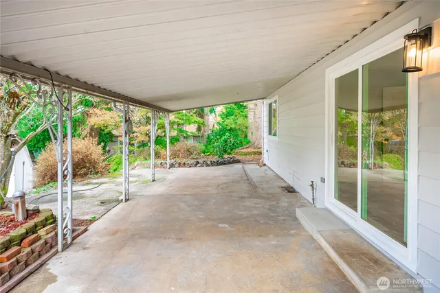 a view of backyard with green space