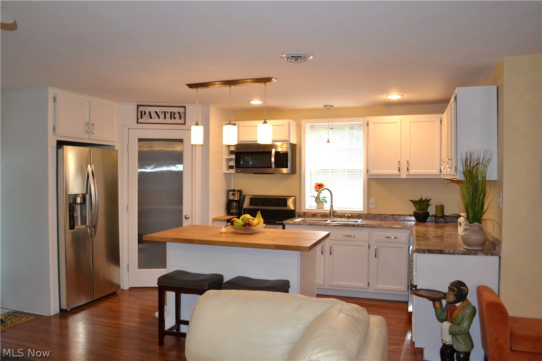 1578 Genteel Ridge Road Wellsburg, WV 26070 - Photo 4 of 32