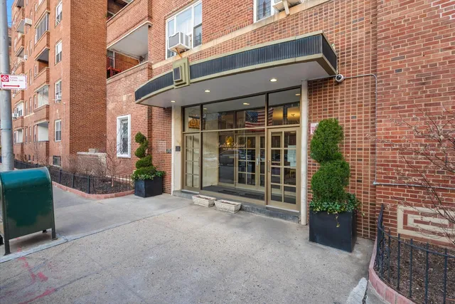 $389,000 | 34-41 85th Street, Unit 4S | Jackson Heights