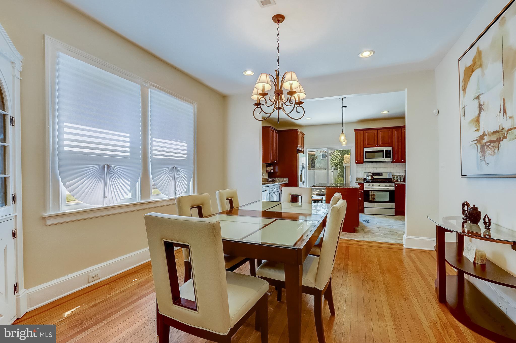 700 Brookwood Road Baltimore, MD 21229 - Photo 8 of 41