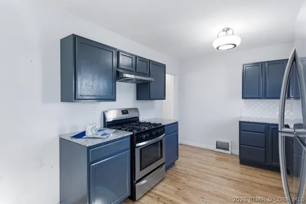 $223,900 | 110 West Autry Street, Eldon, MO 65026