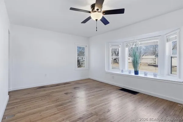 $223,900 | 110 West Autry Street, Eldon, MO 65026