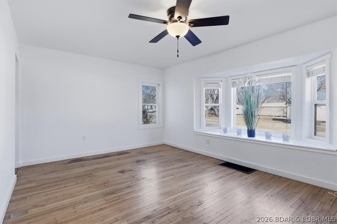 110 West Autry Street Eldon, MO 65026 - Photo 4 of 31