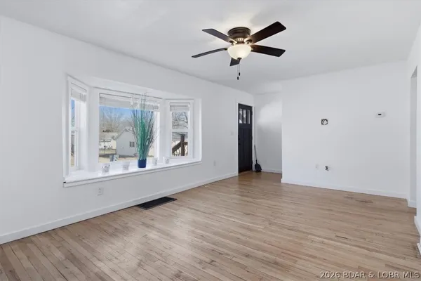 $223,900 | 110 West Autry Street, Eldon, MO 65026