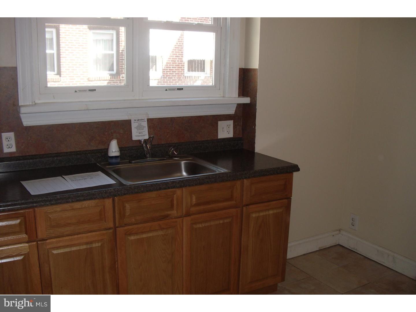 303 Richfield Road Upper Darby, PA 19082 - Photo 11 of 19