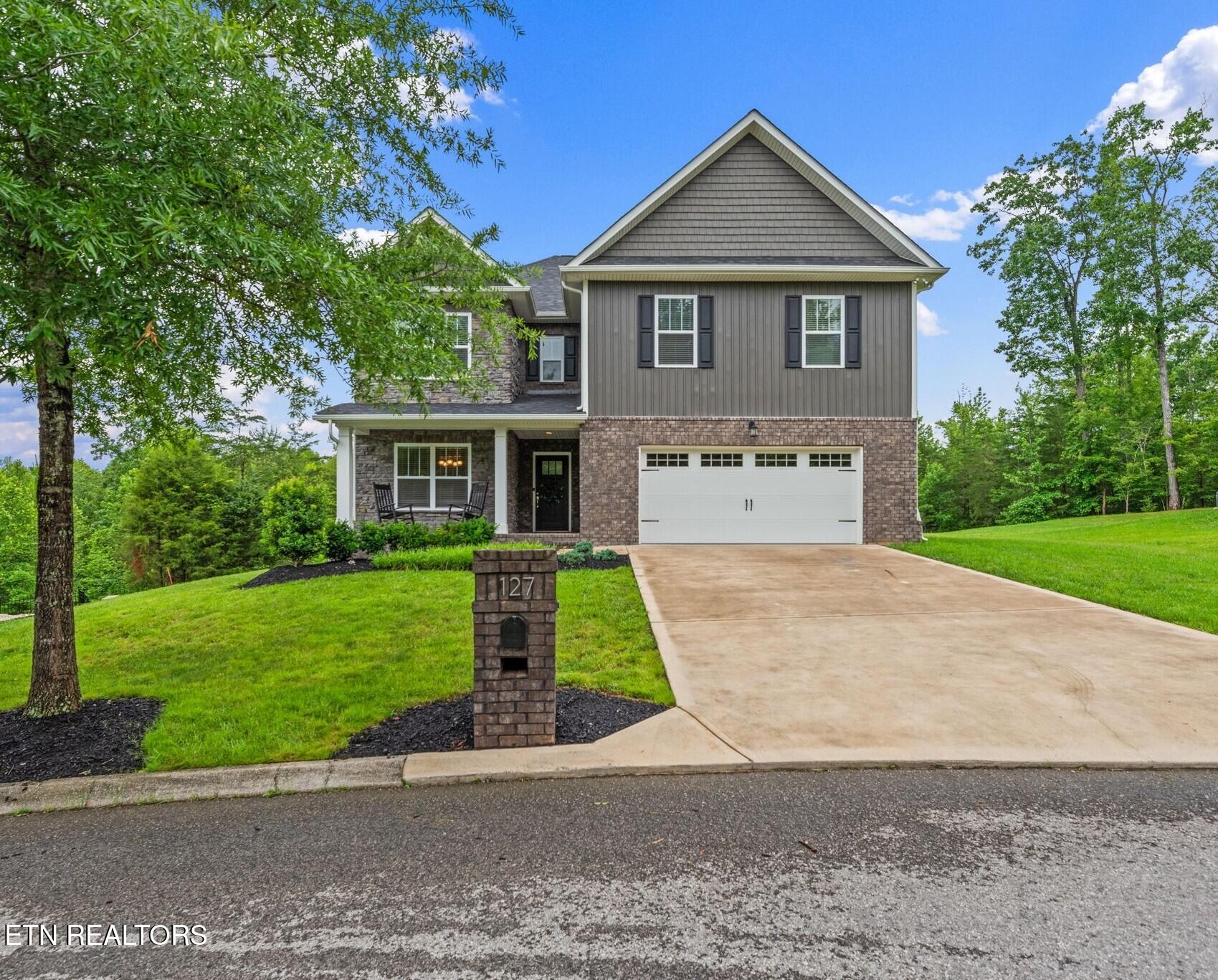 127 Mistletoeberry Road Oak Ridge, TN 37830 - Photo 1 of 49 FRONT PIC MLS
