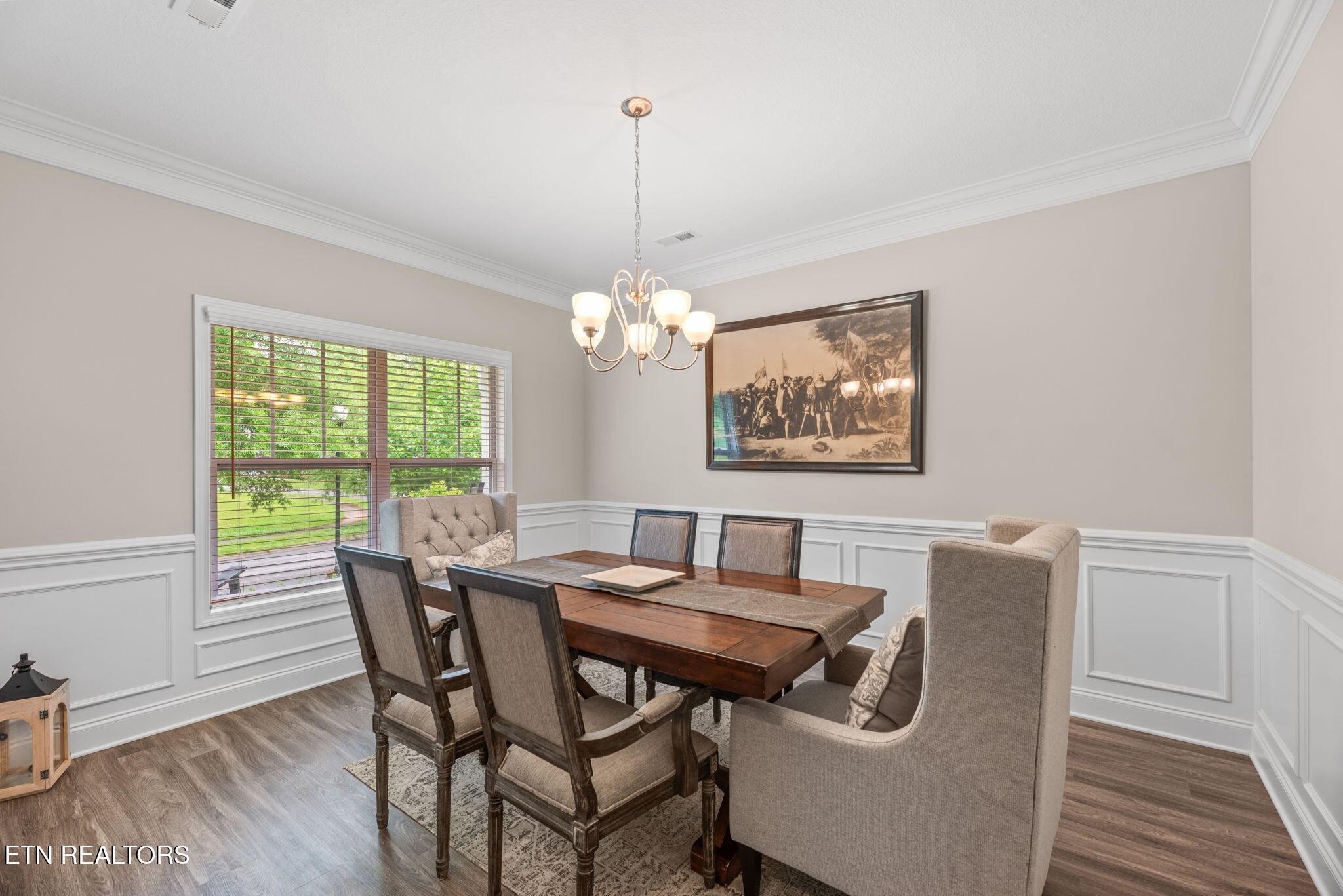 127 Mistletoeberry Road Oak Ridge, TN 37830 - Photo 3 of 49 5-web-or-mls-Mstltbrry127 (24) - Copy -