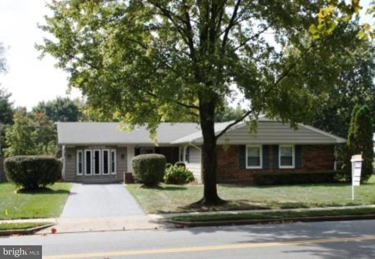 13211 Poplar Tree Road Fairfax, VA 22033 - Photo 1 of 7 Exterior (Main)