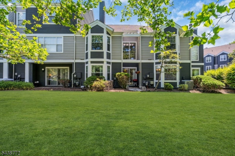 213 Longview Road Bridgewater, NJ 08807 - Photo 44 of 47