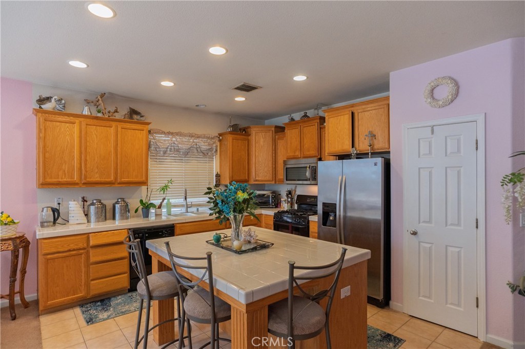 678 Chandon Drive Merced, CA 95348 - Photo 5 of 21