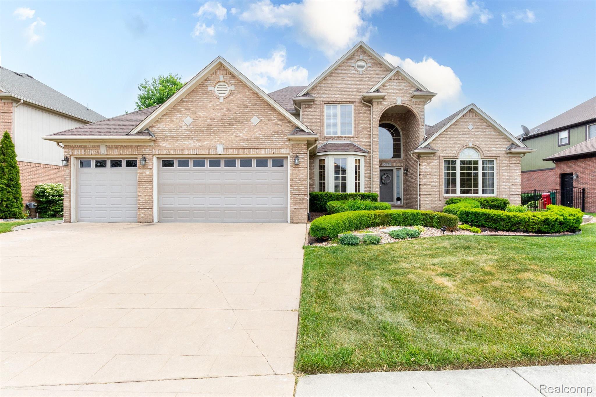 50878 Nesting Ridge Drive Macomb, MI 48044 - Photo 2 of 50 Gallery Image 2