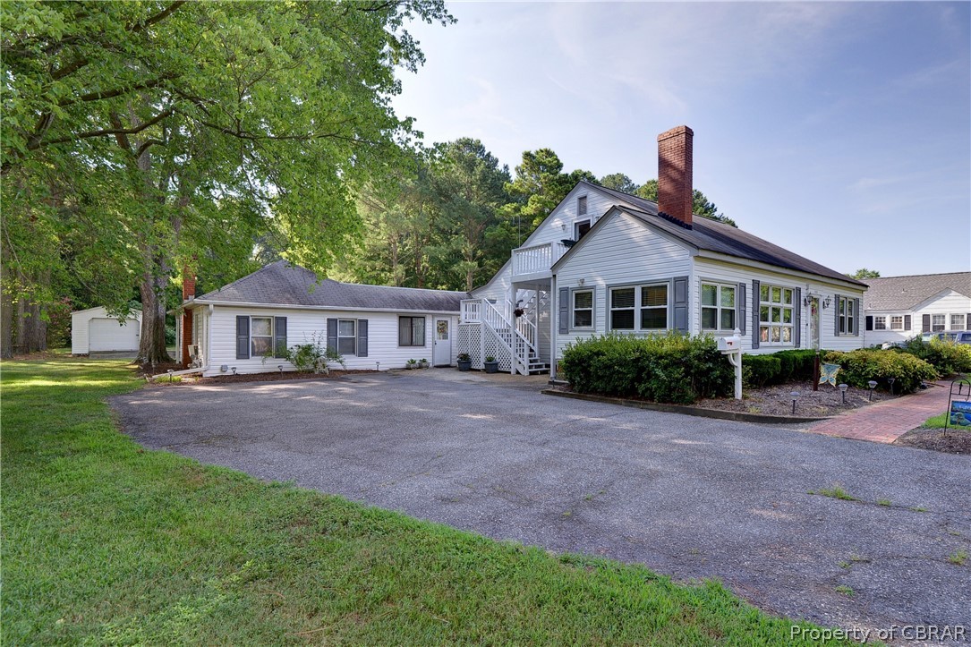 722 Yorktown Road Poquoson, VA 23662 - Photo 5 of 48