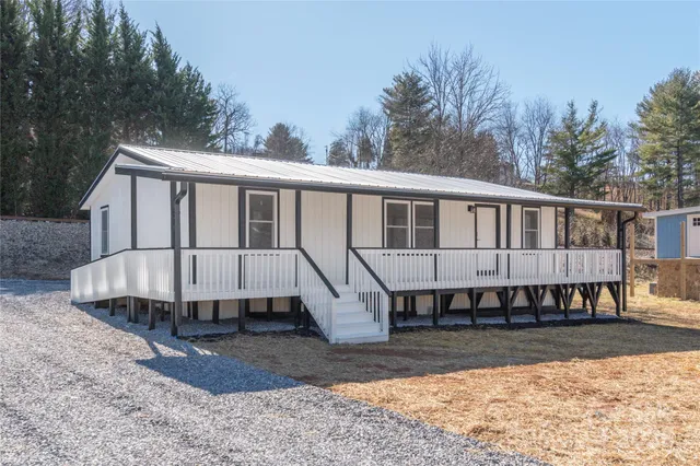 $265,000 | 6166 Old Clyde Road, Canton, NC 28716