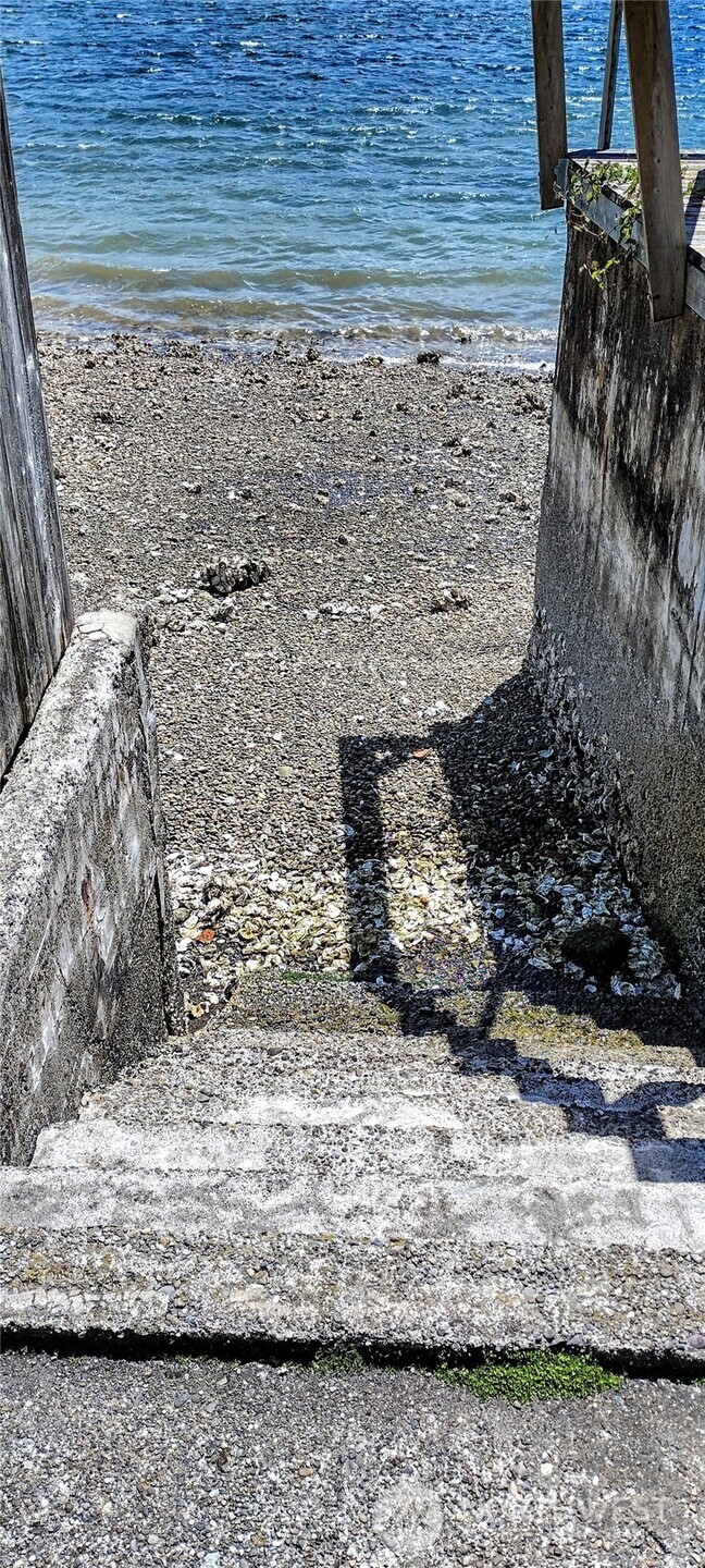 10731 Northeast North Shore Road Belfair, WA 98528 - Photo 22 of 24