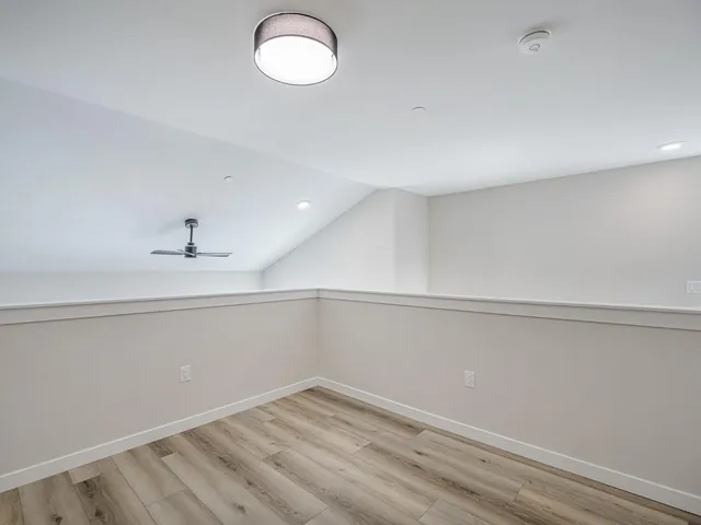 $1,199,000 | 121 Aptos Vlg Way, Unit 1, Aptos, CA 95003