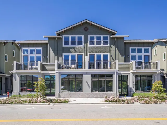 $1,199,000 | 121 Aptos Vlg Way, Unit 1, Aptos, CA 95003