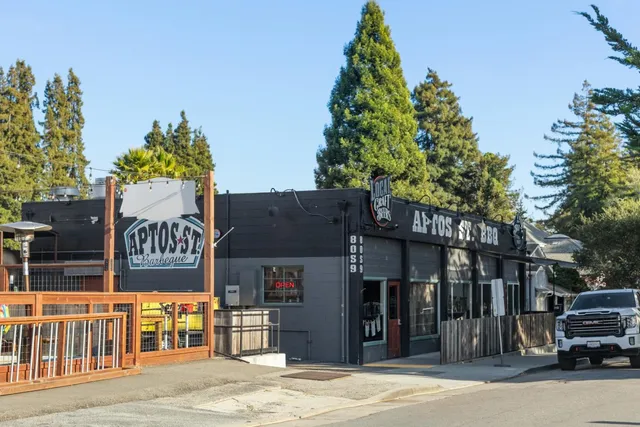 $1,199,000 | 121 Aptos Vlg Way, Unit 1, Aptos, CA 95003